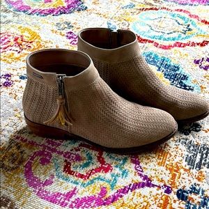 Roxy boots, hardly worn